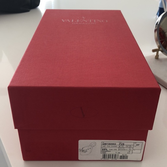 Valentino shoebox (flip flops) - Picture 2 of 2